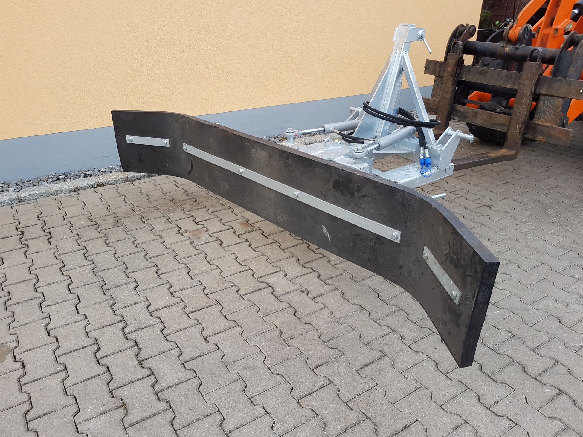 Anbau Kehrmaschine PLUS für Stapler, Hydraulisch, Freikehrmodus